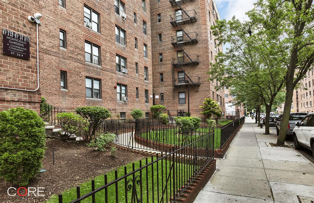 37-26 87th Street 1E Jackson Heights Queens NY 11372