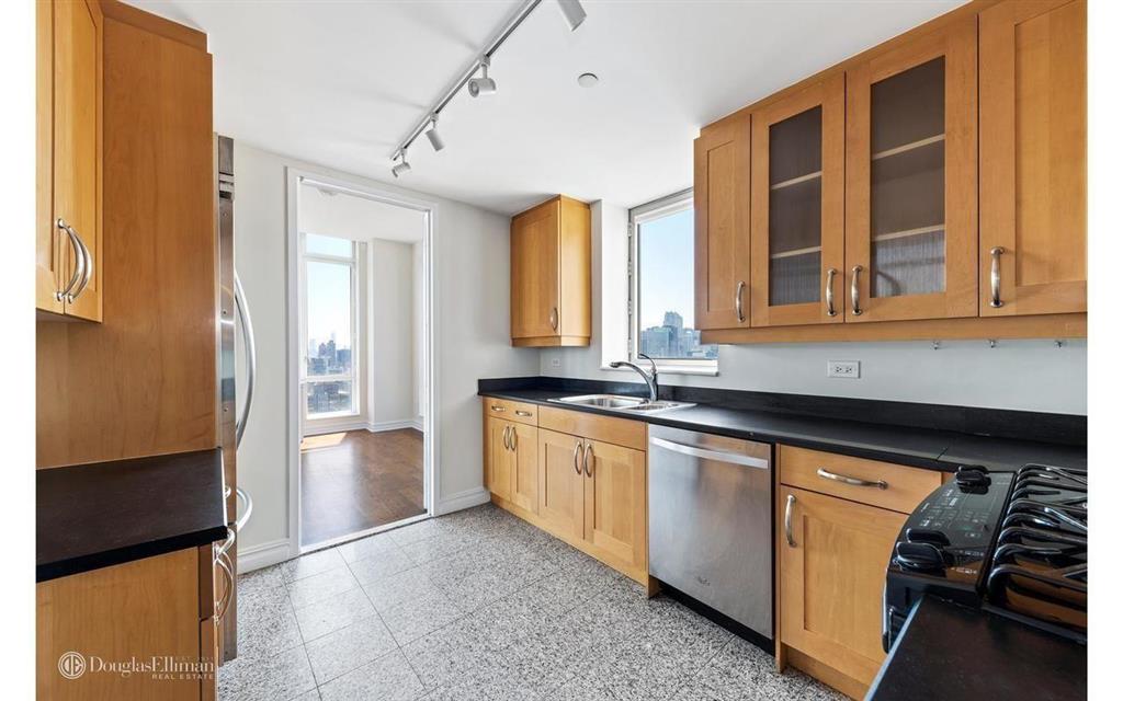 401 East 60th Street 38AB Upper East Side New York NY 10022