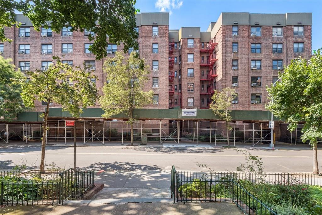 34-20 78th Street 2J Jackson Heights Queens NY 11372